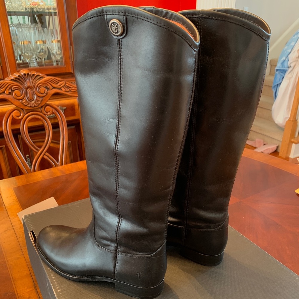 Frye Melissa Button 2 boot size 7.5
